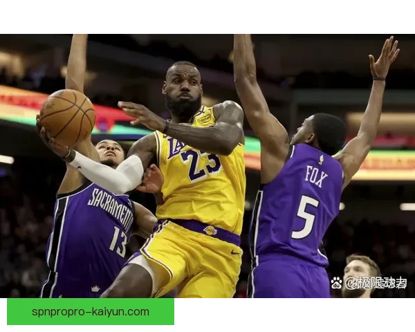 詹姆斯再次展现比赛稳定性，帮助球队迎来关键胜利表现亮眼