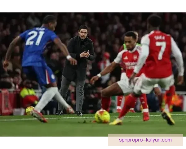 阿尔特塔与滕哈赫近期执教表现对比：战术思路与球队走势分析